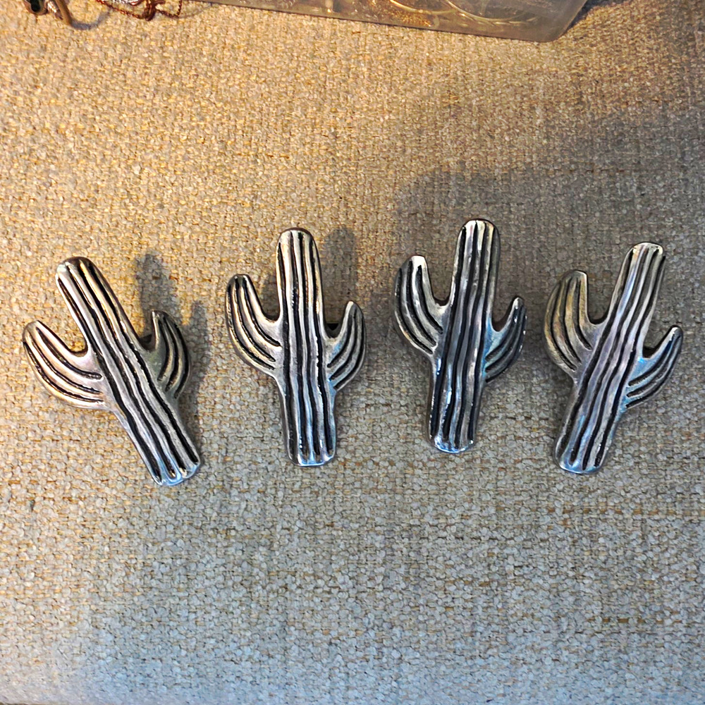 Cactus Shaped Silver Tone Metal Napkin Rings Set of 4 Southwestern Theme